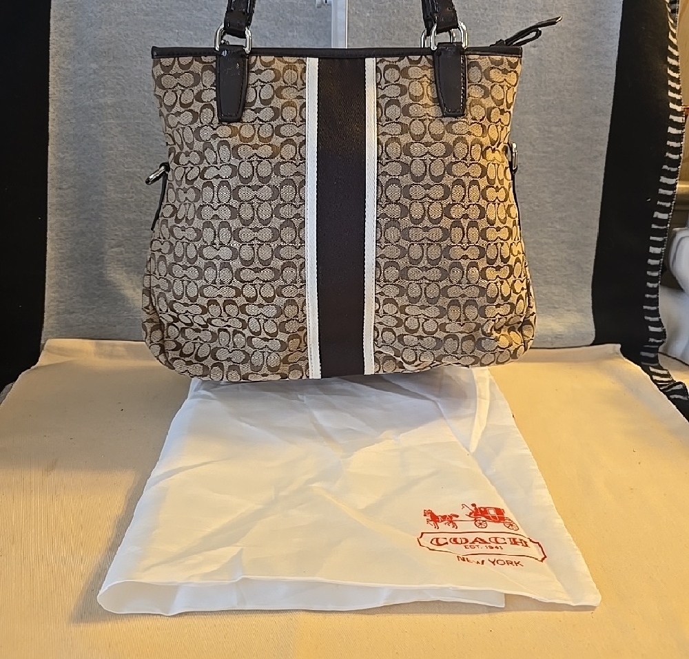 Coach Brown Signature Stripe Shoulder Bag with Dark Brown and Cream Accents - Picture 3 of 8